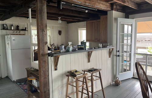 Newcastle Cottage | Charming cottage on the Damariscotta River, easy walk to downtown.