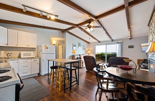 Sister Bay Cottage | Charming Cottage On The Shore Of Lake Michigan!