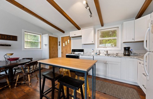 Sister Bay Cottage | Charming Cottage On The Shore Of Lake Michigan!