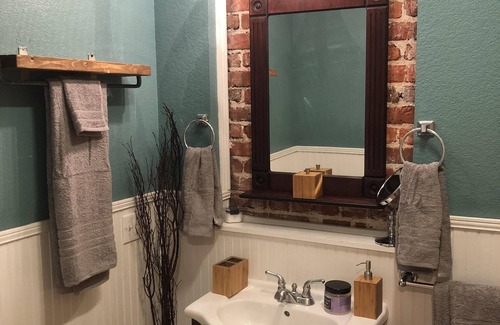 East End - Valley Street House | Charming Cottage Overlooking Downtown AVL
