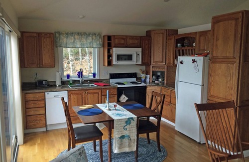 Sebascodegan Island Cottage | Charming cottage perfect for two, with views of Quahog Bay!