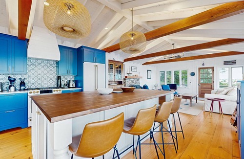 East Boothbay Cottage | Charming Cottage: Deepwater Dock, Panoramic Linekin Bay Views, Near Village