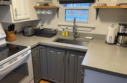 Kennebunkport Cottage | Charming cottage w/loft on 3 acres of secluded marsh and 7 minute walk to beach