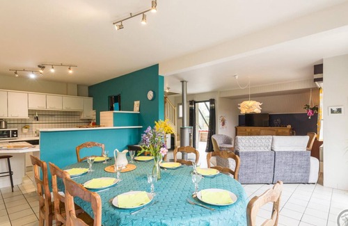 Le Neufbourg Cottage | Charming Cottage with Bucolic Garden, Near Waterfalls & Greenway, Fully Equipped with Bikes