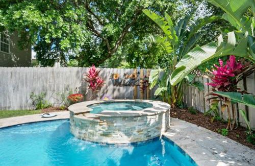 Lincolnville House | Charming Cottage w Pool, Walkable to Downtown