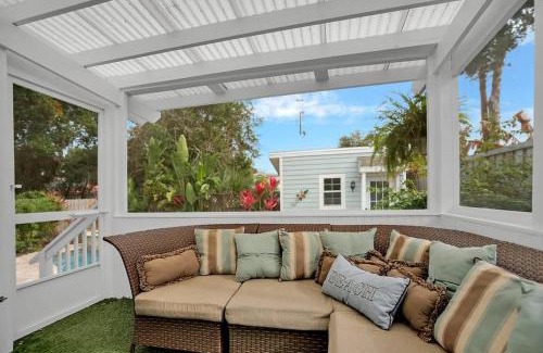 Lincolnville House | Charming Cottage w Pool, Walkable to Downtown