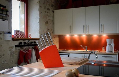 Cerilly Cottage | Charming cottage with game room and home cinema near Tronçais ponds