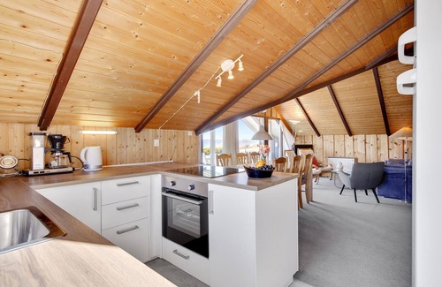 Olsted House | Charming cottage with a view of the fjord.