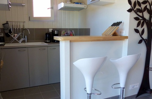 Meillard Cottage | Charming Cottage with Terrace and Stunning Countryside Views, Near Saint Pourçain Vineyards