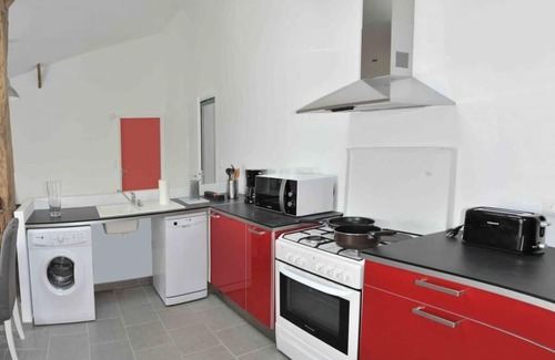 Soullans Cottage | Charming Cottage with Private Spa, Heated Pool, and Fishing Dock, Ideal for Families and Pets