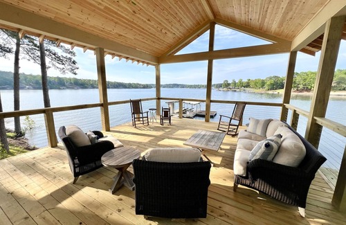Jasper House | Charming Cottage with Stunning Point Views, Flat Lot, Walk-in Water, and a Dock!