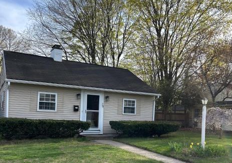 Longmeadow House | Charming Cottage with fenced yard in convenient location