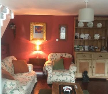 Chepstow House | Charming cottage within farmhouse