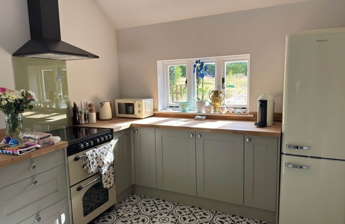 Cobham Cottage | Charming Cottage within Ancient Woodland Forest