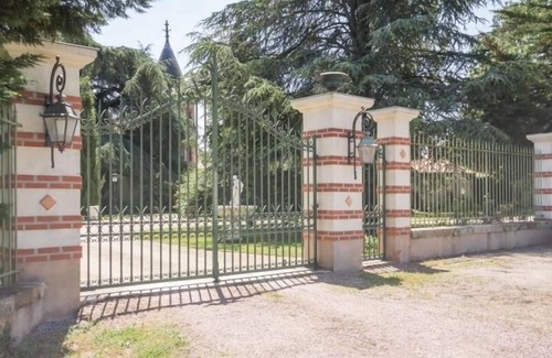 La Haie-Fouassiere Cottage | Charming Countryside Home with Garden near Nantes and Clisson