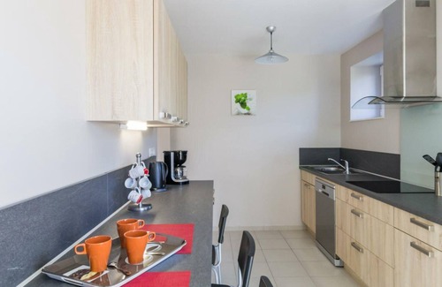Muneville-sur-Mer Cottage | Charming Country House with Pond, 4 Bedrooms, Near Sandy Beaches, Family-Friendly