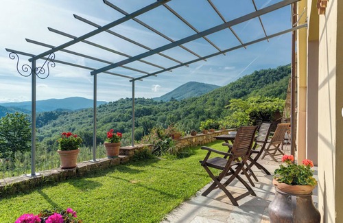 Borgo San Lorenzo House | Charming country house in the Florentine hills