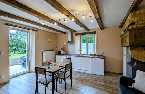 Han-les-Juvigny Cottage | Charming country house with terrace and garden - 2 renovated apartments