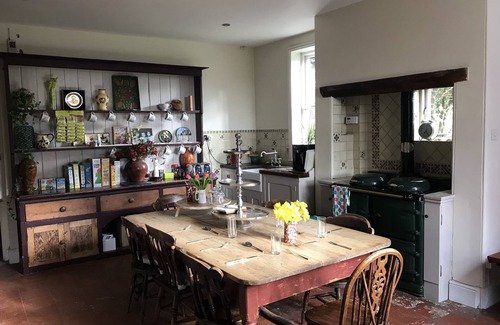 Lutterworth House | Charming country house - sleeps 18