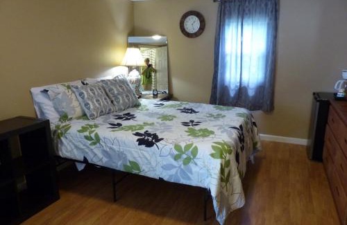 Eureka Springs House | Charming Country 1Bd 1Ba Cabin near Eureka Springs, Beaver Lake and White River