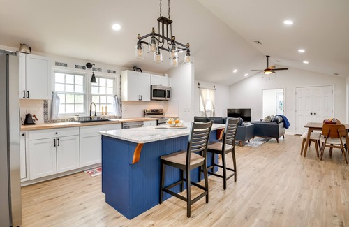 Goodspring Cottage | Charming Country Cottage in Goodspring!
