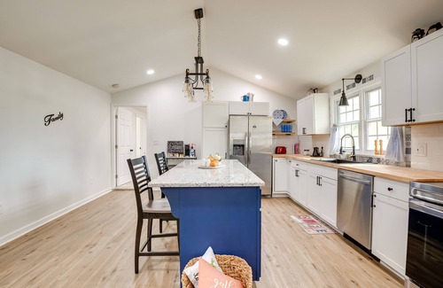 Goodspring Cottage | Charming Country Cottage in Goodspring!