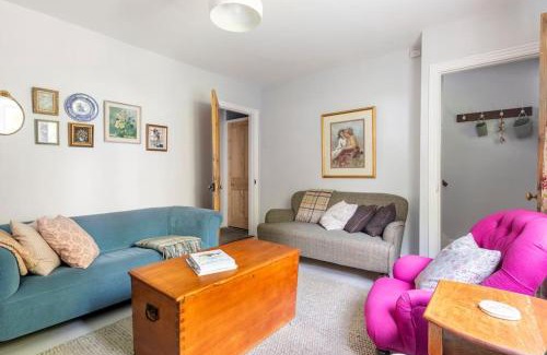 Bedford House | Charming country cottage in quiet rural setting