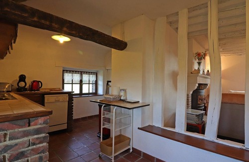 Bretoncelles Cottage | Charming Country House with Large Garden, Fireplace, and Modern Amenities