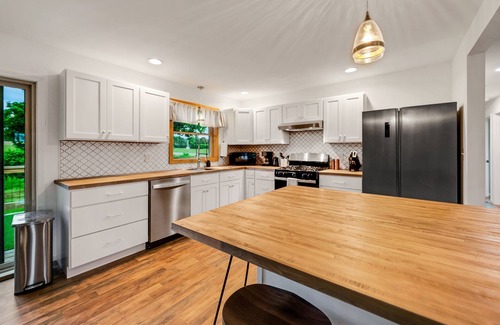 Watkins Glen House | Charming country home near Seneca Lake