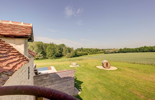 Raveau Cottage | Charming country house with access to swimming pool, sauna and jacuzzi