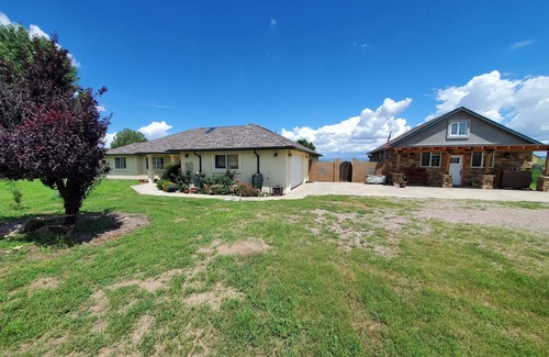 Chino Valley House | Charming Country Retreat Near Windmill House, Gunsite & Downtown Prescott.