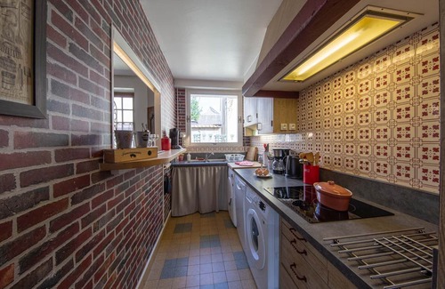 Boisseaux Cottage | Charming Country Retreat: Jacuzzi, Sauna, Fireplace - Near Paris