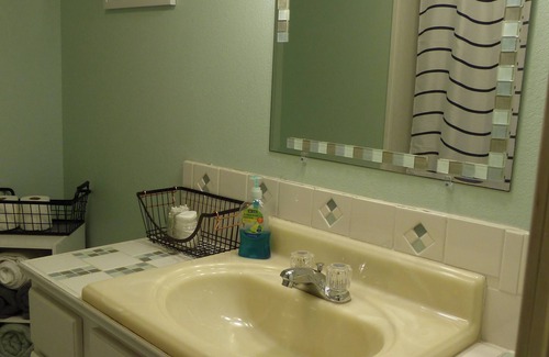Eureka Springs Cabin | Charming Country 1Bd 1Ba Cabin near Eureka Springs, Beaver Lake and White River