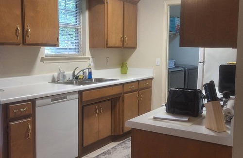 Smyrna House | Charming Country yet close to all 3-bedroom house with AC, WiFi in lovely Smyrna