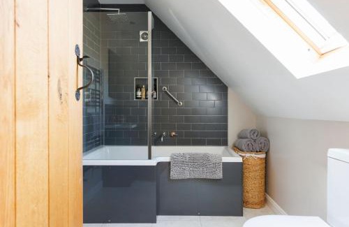 East Lavant Apartment | Charming Countryside Annexe Nr Goodwood