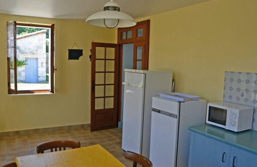 Chaveignes Cottage | Charming Countryside Home in Loire Valley with Private Garden and Terrace