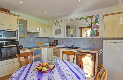Marlhes Cottage | Charming Countryside Retreat with Fireplace, Garden, and WiFi in Marlhes