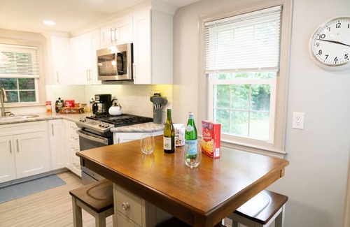 Eastside House | Charming & Cozy 3BR Home Retreat near SU/ESF/Upstate/LeMoyne