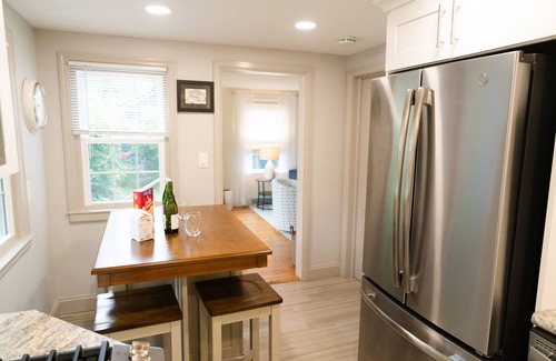 Eastside House | Charming & Cozy 3BR Home Retreat near SU/ESF/Upstate/LeMoyne