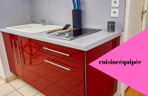 Montlucon Apartment | Charming cozy apartment downtown