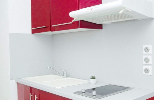 Montlucon Apartment | Charming cozy apartment downtown