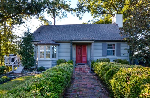 Millers Tavern Cottage | Charming Cozy Cottage on the Rappahannock w/ private pier & expansive views!