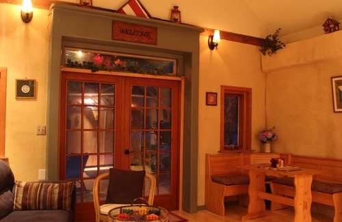 Damascus Cottage | Charming cozy cottage secluded in private woods in great close in location.