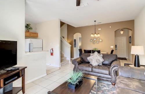 Regal Palms House | Charming & Cozy Getaway! Lazy River!