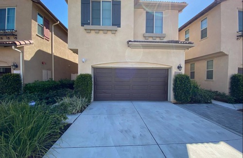 Southwest Anaheim House | Charming cozy home to stay with comfort