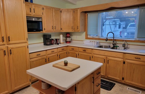 Rainy River District House | Charming, cozy, lakefront home in the Canadian woodlands. Natural beauty!