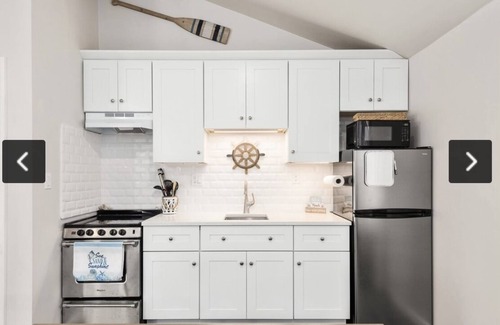 Adamsville Cottage | Charming/CozyBeachCottage-Please note rental details prior to booking. Thank You