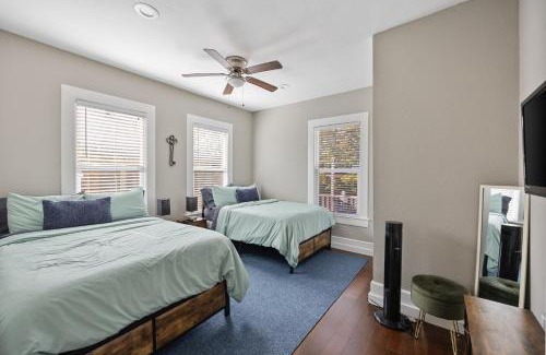 Oak Cliff House | Charming Craftsman close by Bishop Arts & Downtown