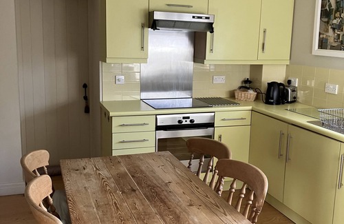 Chesterfield Cottage | Charming Croft Cottage on the doorstep of the Peak District near Barlow