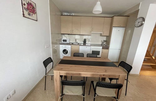 Castanares de Rioja Apartment | Charming Duplex in urbanization with pool and garage with elevator